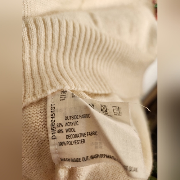 Azona A02 Cream Pink Rabbit Scoop Neck Sweater-Size Large - Picture 8 of 8